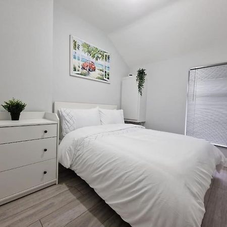 Modern Belfast City Home Buitenkant foto